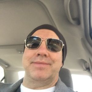 Meet your Posher, Vito